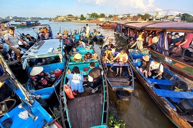 HCM: 2-Day Mekong Delta Floating Market with Cooking & Bike Ride - Day 2 Morning: Cai Rang Floating Market When Boats Are Most Active