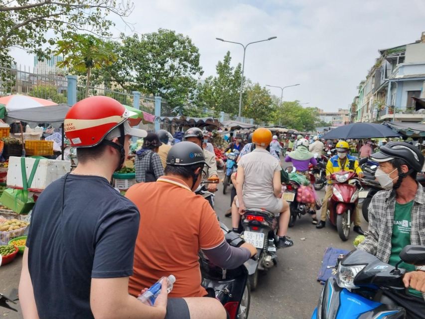 HCM City: Sightseeing Tour with Coffee and Fruit by Scooter - Your Route in Order: From the Post Office Area to Chinatown Temple