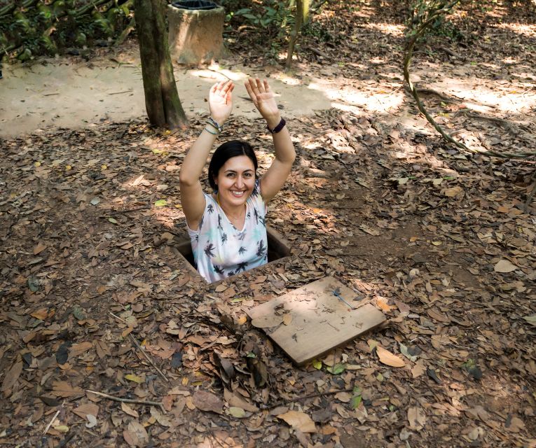 HCMC: English or German War History Tour: Tunnels & Museums - Cu Chi Tunnels: underground warfare explained by a guide and a veteran