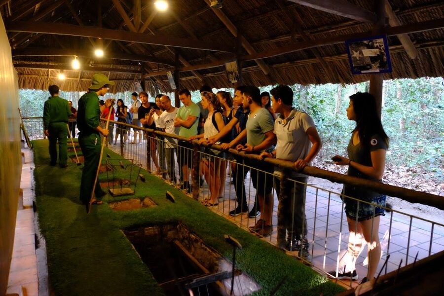 HCMC: English or German War History Tour: Tunnels & Museums - Saigon Notre-Dame Cathedral: French colonial design in 30 minutes