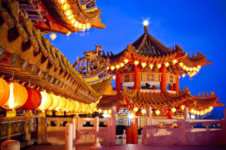 HCMC: Private or Group Sai Gon City Tour with Pickup - Chinatown Walk: Ben Thanh Market and Thien Hau Pagoda