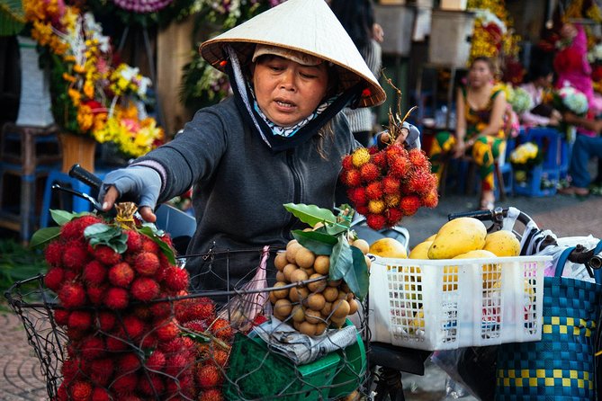 Highlights & Hidden Gems With Locals: Best of Ho Chi Minh City Private Tour - Central Post Office: A Colonial Landmark with Everyday Meaning