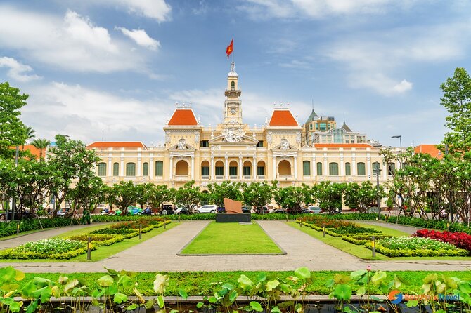 Historical Walking Tour of Saigon - Saigon Notre Dame Cathedral (stop 3): photos, age, and what’s opposite