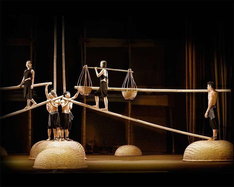 Ho Chi Minh: A O Show Bamboo Circus at Saigon Opera House - Saigon Opera House: the setting before À Ố really starts