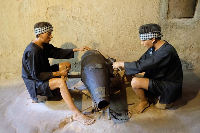 Ho Chi Minh: Best Seller of Cu Chi Tunnel & Mekong Delta Cruise - Mekong Delta by rowboat: more than a cruise stop