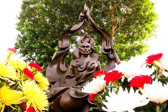 Ho Chi Minh Best Walking Tour: Food, Coffee & History - Price and logistics: why $29 can be a good deal