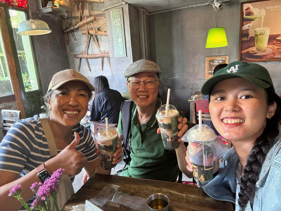 Ho Chi Minh City: Downtown Walking Tour with Local - Saigon Opera House, Book Street, and Notre Dame Cathedral