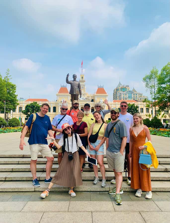 Ho Chi Minh City: Downtown Walking Tour with Local - Cong Coffee Break: A Real-World Reset