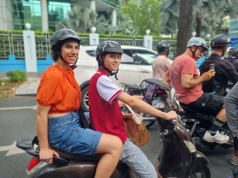 Ho Chi Minh City: Food Tastings & Sightseeings On Scooter - District 5: market time at Chợ Local