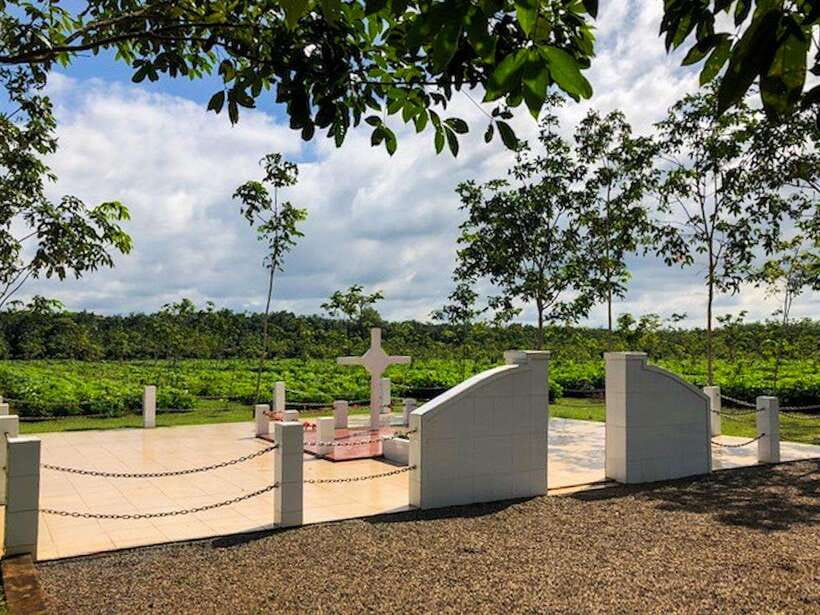 Ho Chi Minh City: Full Long Tan Battlefield Tour - Community stops: Trường Mầm Non Tân Phước and Jason’s House