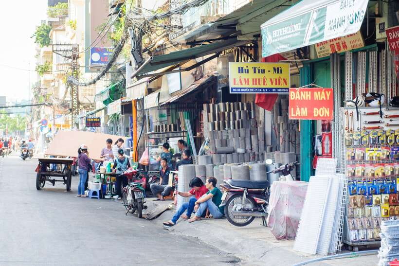 Ho Chi Minh City: Half-day Cyclo Journey Through Chinatown - Cha Tam Church (Saint Francis Xavier Parish Church): Chinese Catholic Heritage in Plain Sight