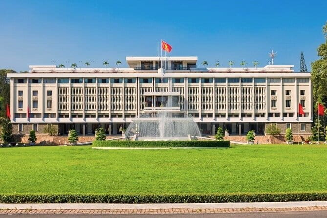 Ho Chi Minh City Half-day Jeep Tour - Opera House and City Hall: seeing French architecture in motion