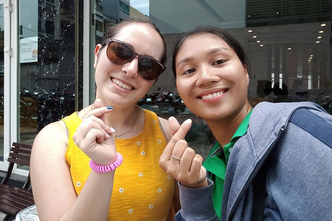 Ho Chi Minh City: Hidden Gems & Back Alleys by Motorbike with Local Students - Stop 3: Ho Thi Ky flower market through narrow alleys