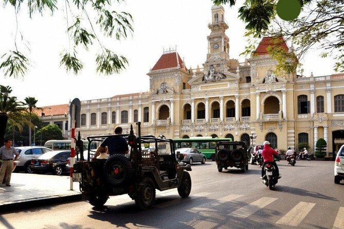 Ho Chi Minh City: Highlights & Hidden Gems - Free Walking Tour - People’s Committee Building and the Ho Chi Minh statue
