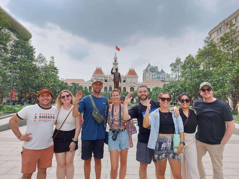Ho Chi Minh City: Highlights & Hidden Gems Walking Tour - Chợ Cũ Tôn Thất Đạm Old Market: Watch Local Life Up Close