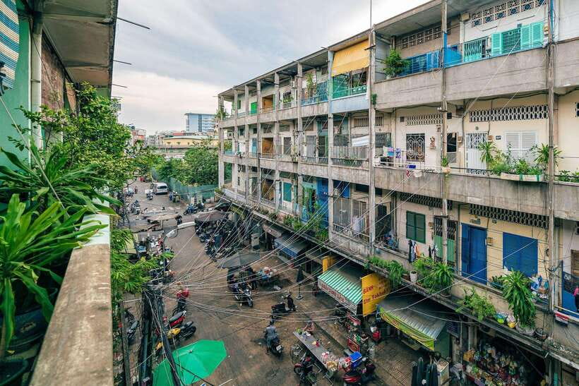 Ho Chi Minh City: Highlights & Hidden Gems Walking Tour - Timing, Walking Comfort, and How the Guide Sets the Pace