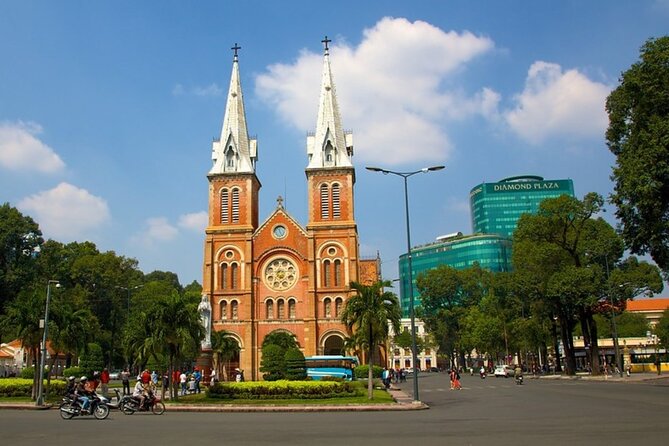 Ho Chi Minh City Highlights Tour - Independence Palace: rooms, gardens, and the “secret” angle