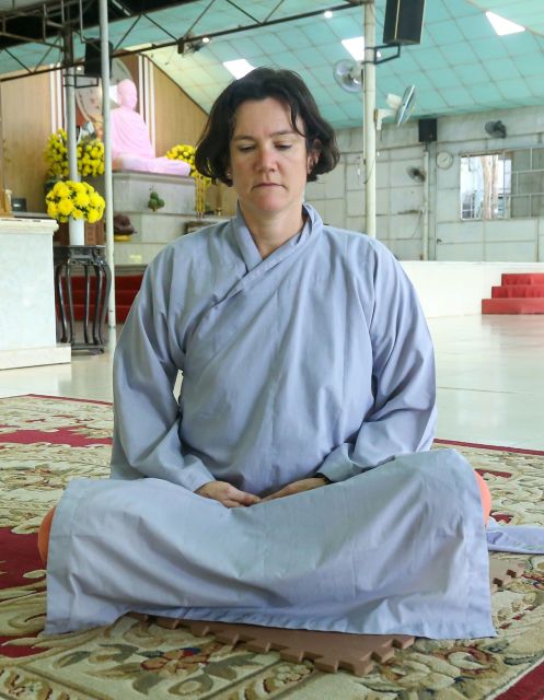 Ho Chi Minh City - Meditation retreat - 2 days 1 night - Day Two at 4:00 AM: Great Bell Meditation and Qigong