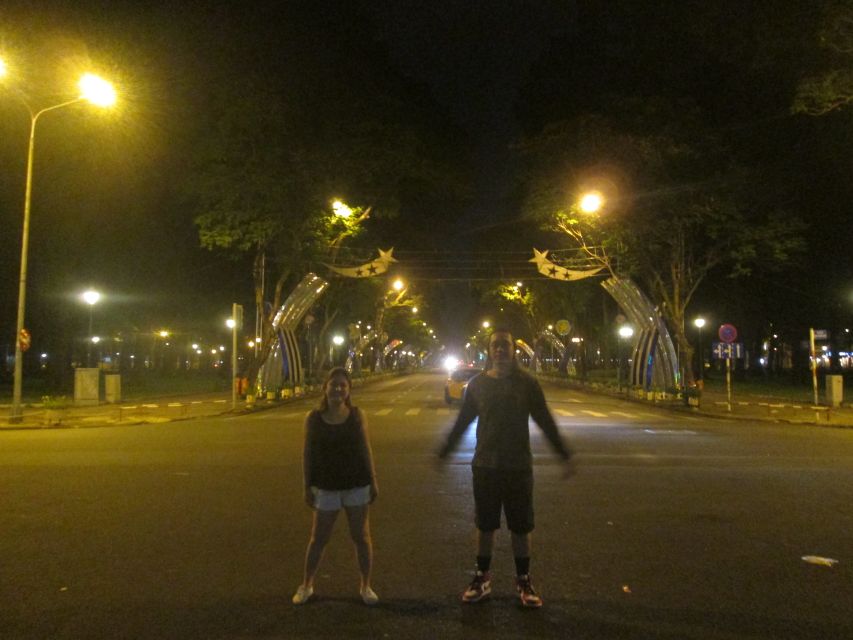 Ho Chi Minh City: Midnight Motorbike Tour - Flower market stop and Thích Quảng Đức Monument