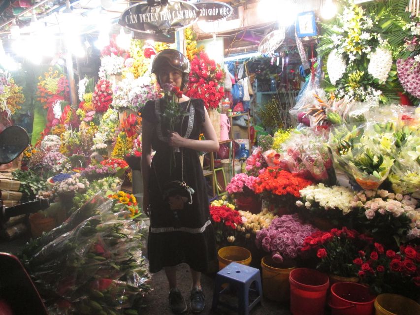 Ho Chi Minh City: Midnight Motorbike Tour - Downtown driving and French architecture at night