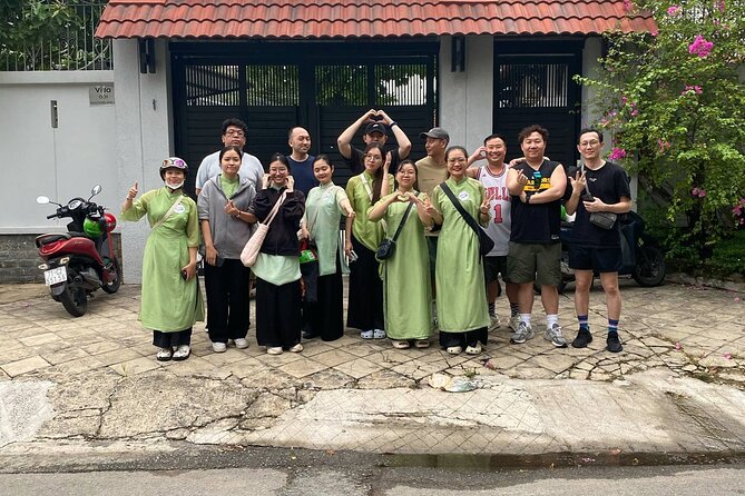 Ho Chi Minh City: Motorbike Street Food Tour with 12 Tastings - How a Motorbike Food Tour Works in Saigon