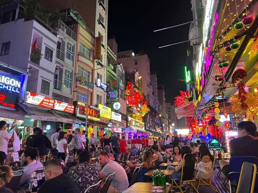 Ho Chi Minh City: Night Walking Tour with Hidden Gem Stop - Meet at Nhà hát Thành phố Hồ Chí Minh: The Best Start Point