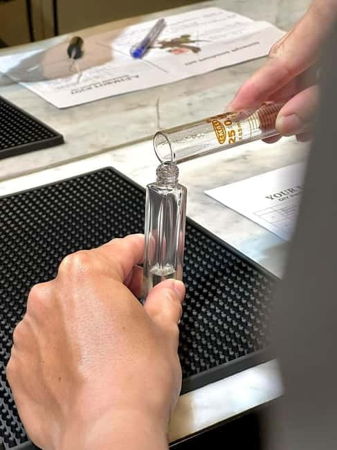 Ho Chi Minh City: Perfume Workshop with Scent of Saigon - Entering the scent lab: how the session usually starts