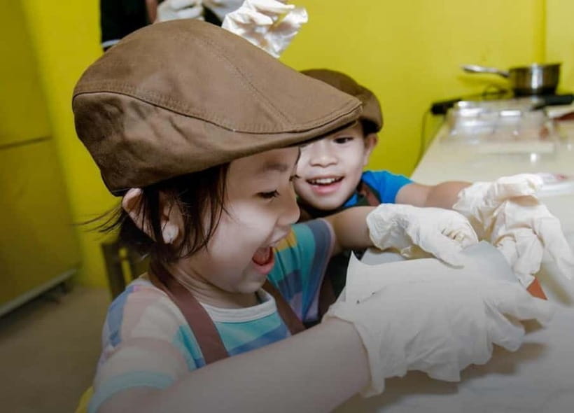 Ho Chi Minh City: Premium Bean-to-Bar Chocolate Workshop - Who This Workshop Is Best For