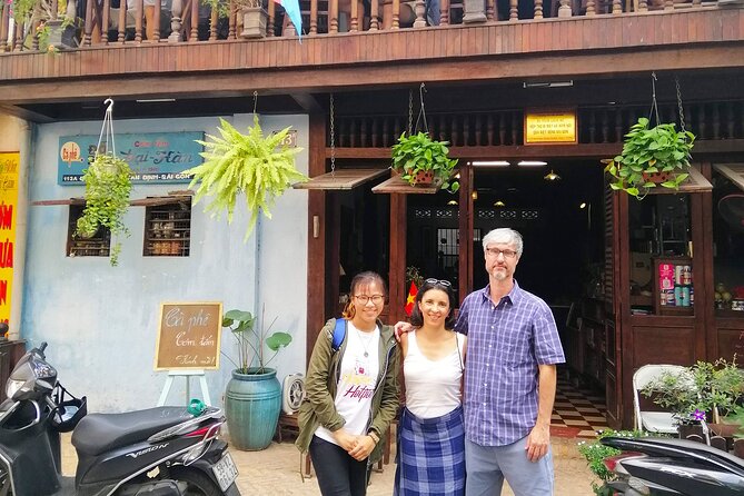 Ho Chi Minh City private walking tours with young local volunteers - Pickup, Mobile Tickets, and Staying on Your Schedule