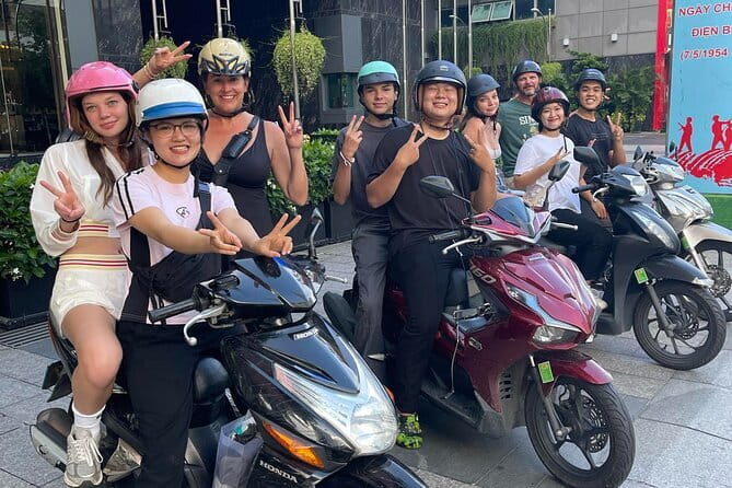 Ho Chi Minh City : Saigon Craft Beer & Local Food Tour By Scooter - 120 Rạch Bùng Binh: street-side food you can actually enjoy