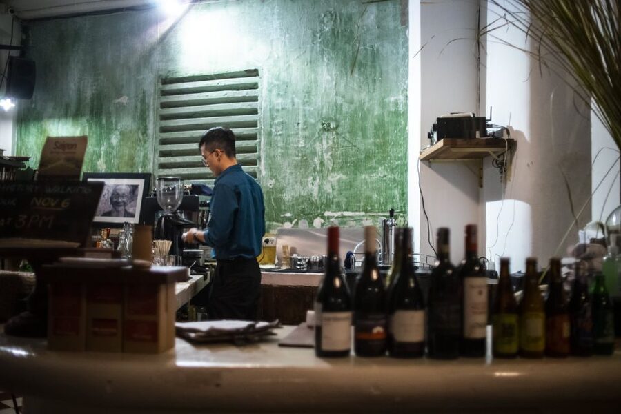 Ho Chi Minh City: Secret Cocktail Experience - English guide, small group size, and how that affects your night