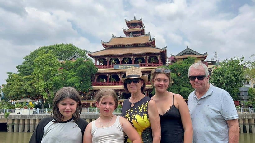 Ho Chi Minh City Sightseeing Cycling Private Tour By Bicycle - Independence Palace and City Hall: The Political Heart in Plain Sight