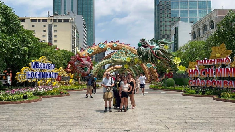Ho Chi Minh City Sightseeing Cycling Private Tour By Bicycle - War Museum: Moving Through History at Street Level