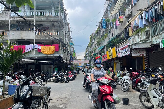 Ho Chi Minh City Sightseeing, midnight, Shopping tours by scooter - How to use this tour for real value (not just sightseeing)