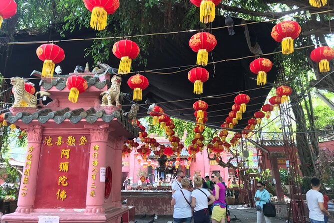 Ho Chi Minh City Sightseeing, midnight, Shopping tours by scooter - Pickup in District 1 and 3: the difference between stress and flow