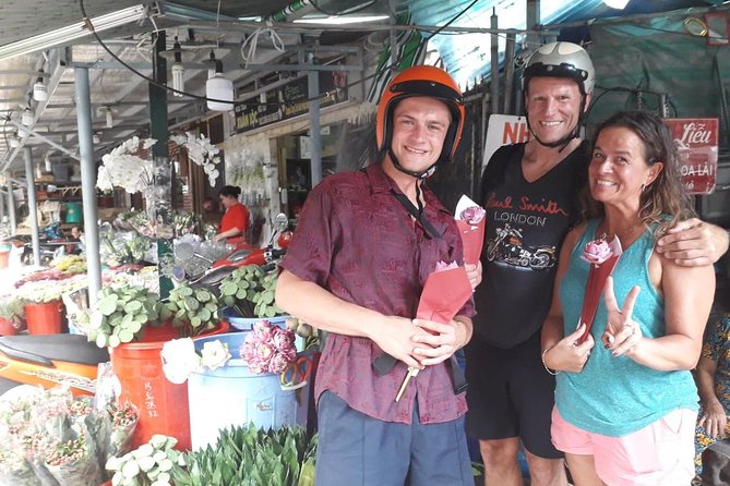 Ho Chi Minh City Sightseeing, nightlife Saigon, Local Markets - Why this Saigon motorbike format works so well