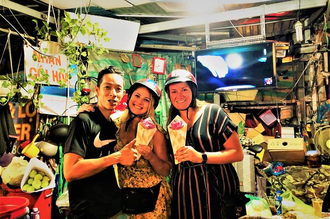 Ho Chi Minh City Sightseeing, nightlife Saigon, Local Markets - Food tasting and coffee: small breaks that make the culture stick