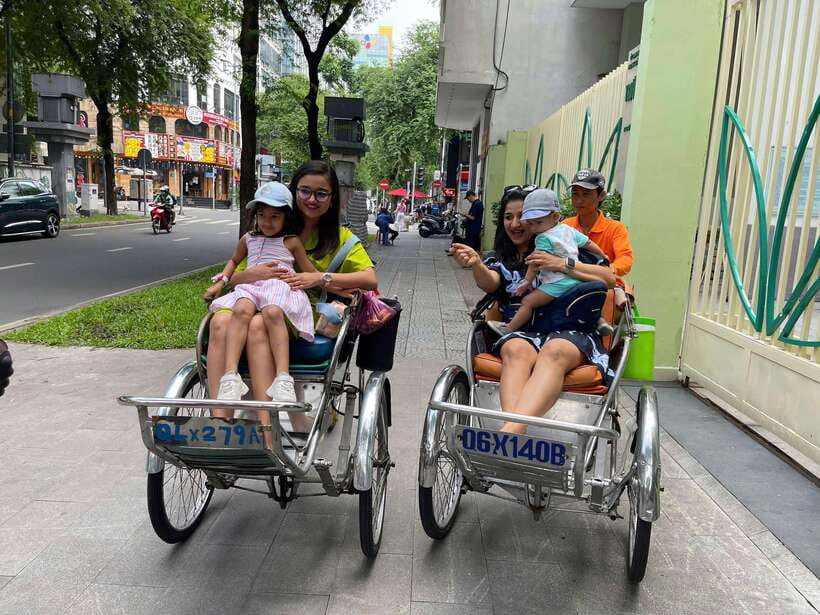 Ho Chi Minh City Sightseeing Panoramic Cycling Tour By Cyclo - Night options for Bùi Viện Walking Street and evening views