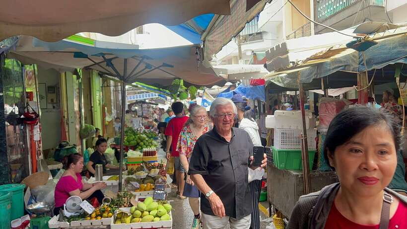 Ho Chi Minh City Sightseeing Private Tour With Funny Guide - First impressions: a private tour that moves at your pace