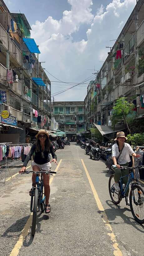 Ho Chi Minh City Sightseeing Private Tour With Funny Guide - City Hall, Opera House area, and the classic photo circuit