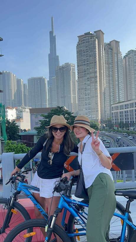 Ho Chi Minh City Sightseeing Private Tour With Funny Guide - Morning local markets and temples: where the city feels like itself