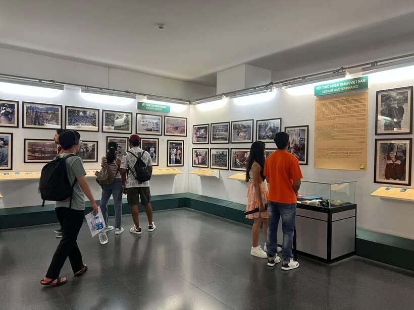 Ho Chi Minh City Sightseeing Tour With Female Tour Guide - Night Tour Option and Bùi Viện Walking Street