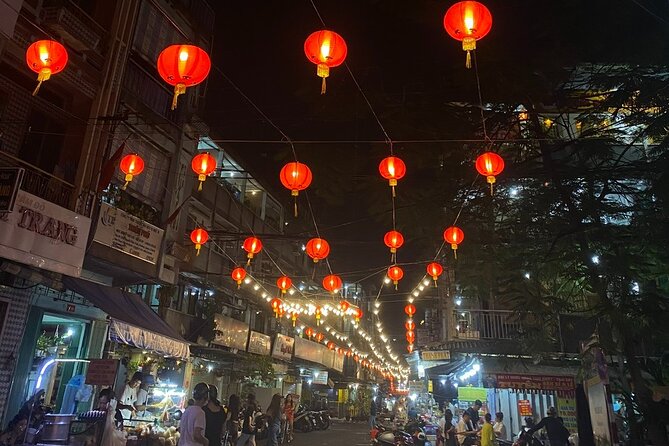 Ho Chi Minh City: Street Food & Sightseeing Tour with Local Guide - Scooter street food in Ho Chi Minh City: how this tour feels in real life
