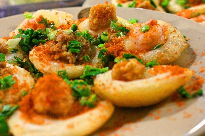 Ho Chi Minh City: Street Food & Sightseeing Tour with Local Guide - What to bring (so street food doesn’t get annoying)