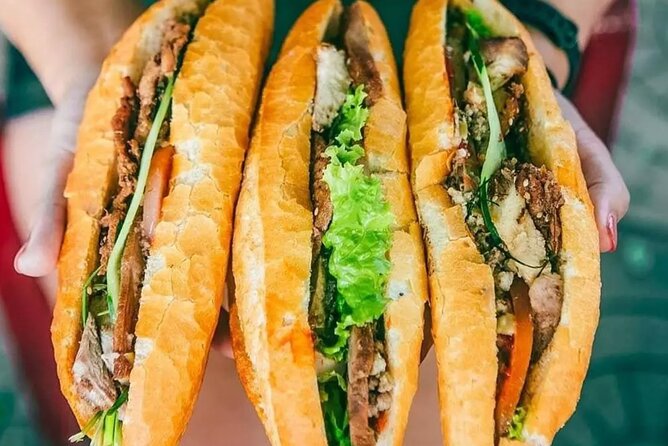 Ho Chi Minh City Street Food Tour & Sightseeing By Motorbike - Neighborhood sightseeing you actually feel: alleys, markets, and apartments