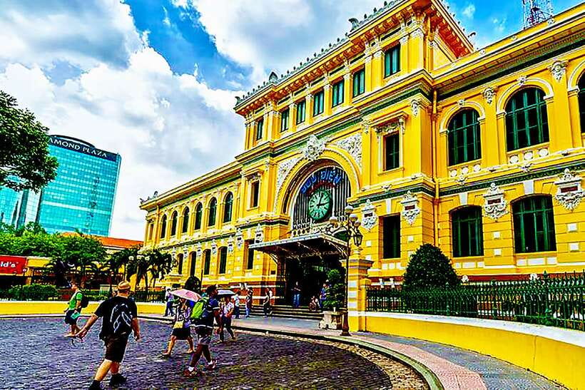 Ho Chi Minh City: Top Sightseeing Saigon Trip & History Tour - Thien Hau in Chinatown: temple architecture and spiritual context