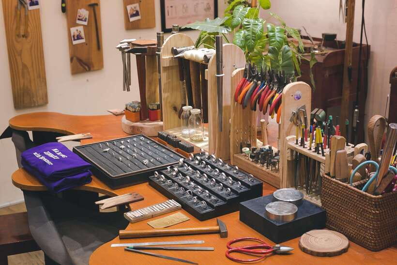 Ho Chi Minh City Vietnam: Silver Jewelry Making Workshop - The hands-on silversmithing steps: shaping, soldering, and the polish moment