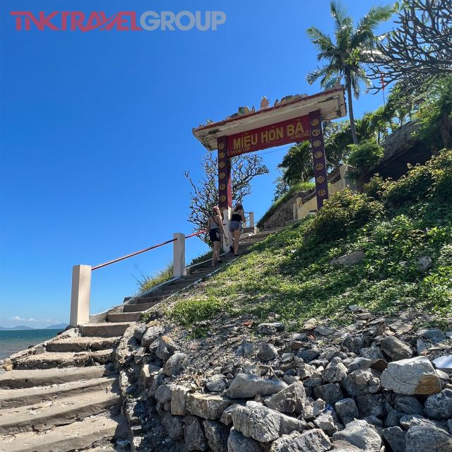 Ho Chi Minh City: Vung Tau Beach Full-Day Trip with Lunch - Coconut candy and the small “local touch” moments