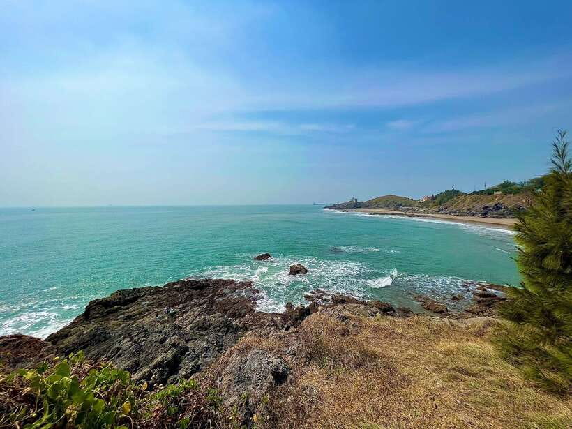 Ho Chi Minh City: Vung Tau Beach Full-Day Trip with Lunch - Getting from Ho Chi Minh City to Vung Tau without losing the day