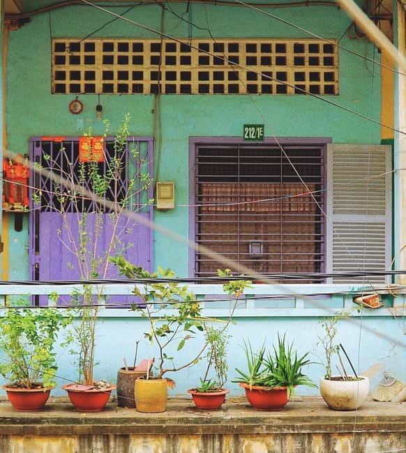 Ho Chi Minh City: Xom Cai Hidden Local Life Walking Tour - Ha Cao at a Family-Run Spot: The Snack Stop That Explains More Than Food